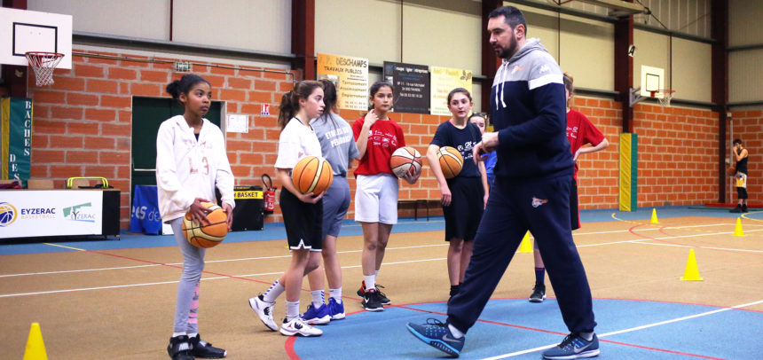 THOMAS ANDRIEUX INTERVIENT À EYZERAC.